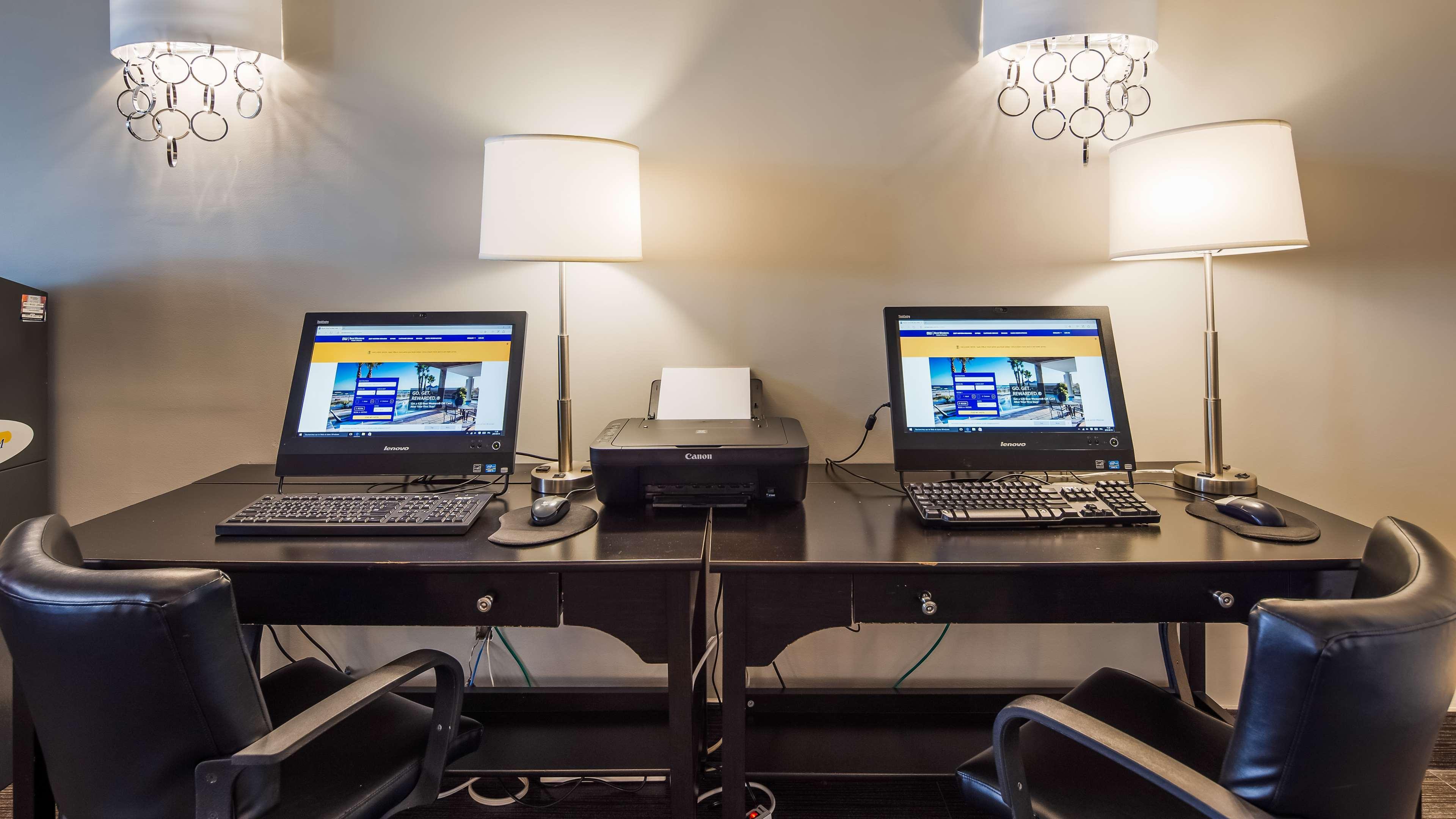 Best Western Laval-Montreal & Conference Centre Esterno foto