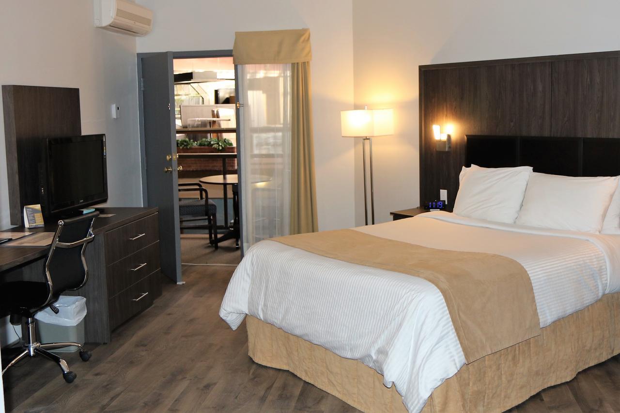 Best Western Laval-Montreal & Conference Centre Esterno foto