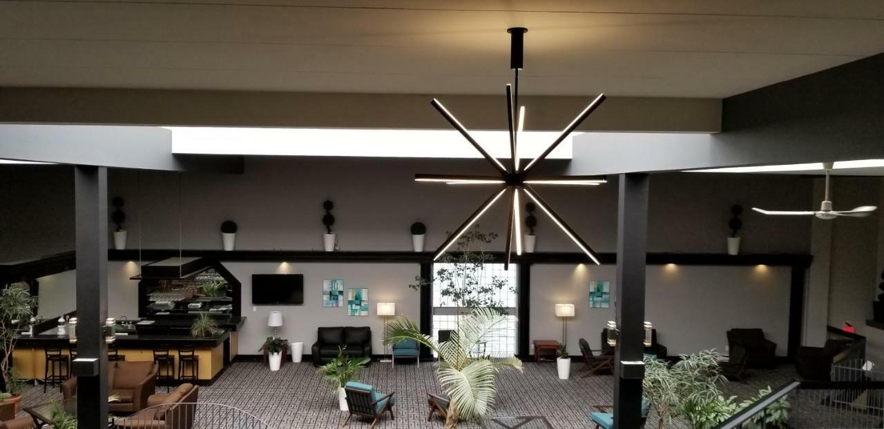Best Western Laval-Montreal & Conference Centre Esterno foto